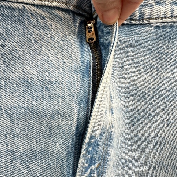 ABERCROMBIE & FITCH 90's straight ultra high rise blue woman distressed jean NWT - Picture 5 of 12